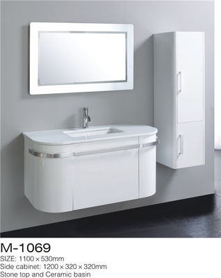 Çin LED Ayna Duvar Asma Banyo Vanity, Yan Dolaplı Beyaz Banyo Vanity Tedarikçi