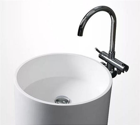 Çin Beyaz Taşınabilir Yuvarlak Stand Alone Lavabo, Tek Parça Ayaklı Lavabo Kolay Temizlik Tedarikçi